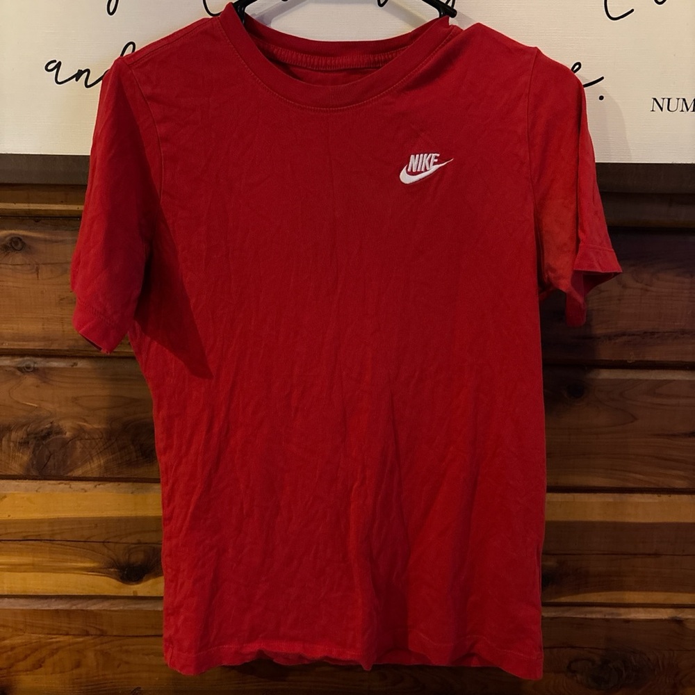 Nike Men's Classic Red Tee
